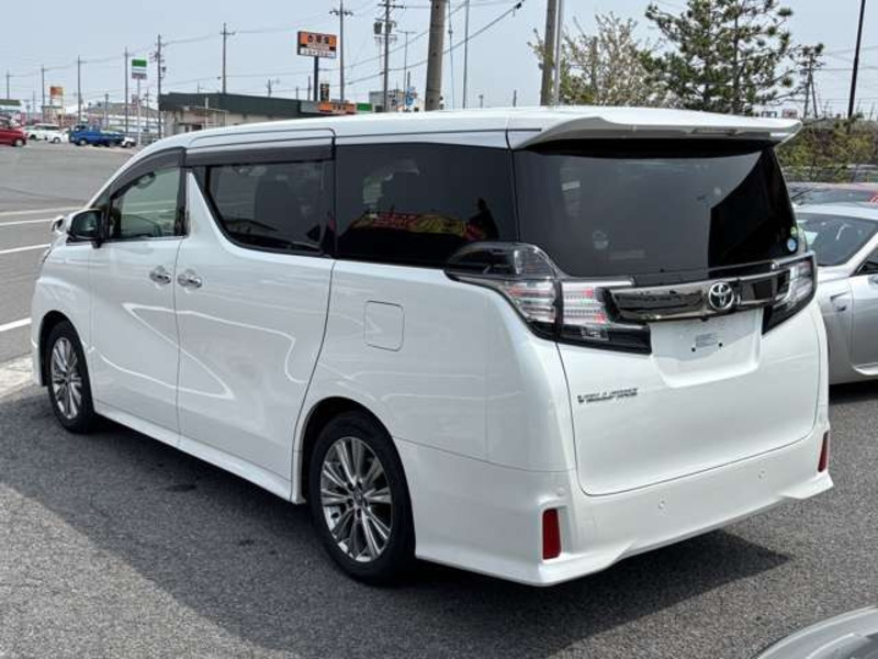 VELLFIRE