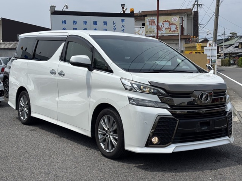 TOYOTA VELLFIRE