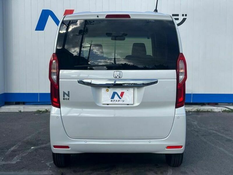 N BOX