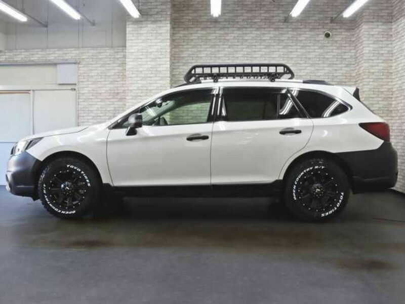 LEGACY OUTBACK