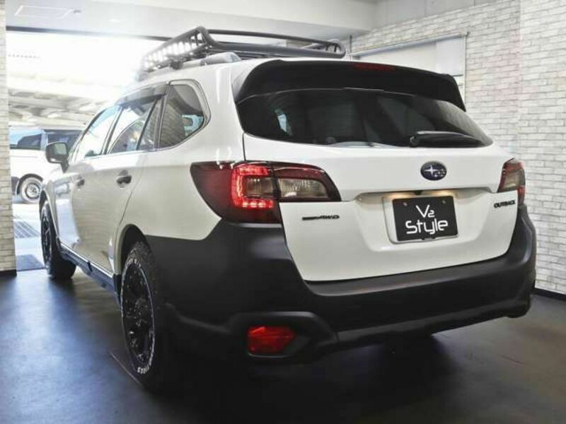 LEGACY OUTBACK