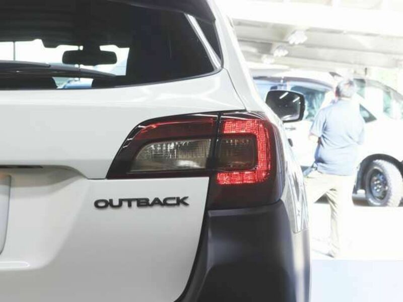 LEGACY OUTBACK