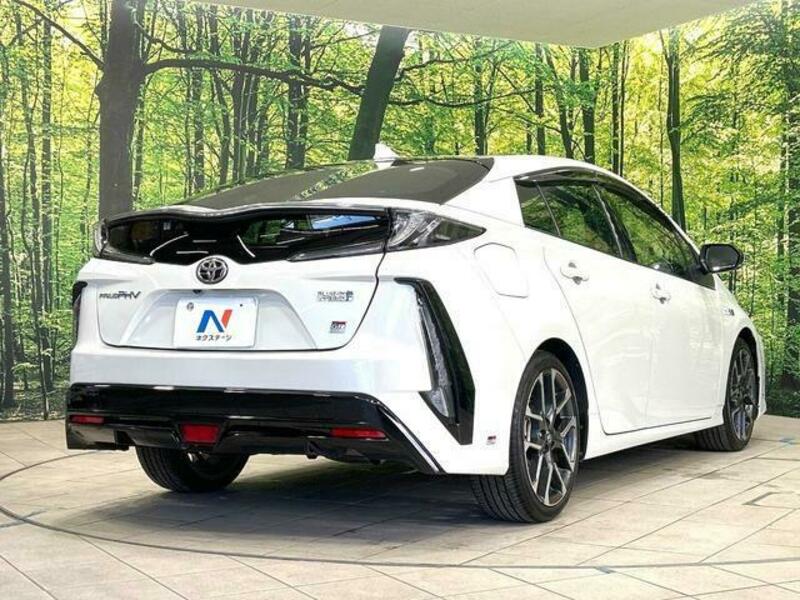 PRIUS PHV
