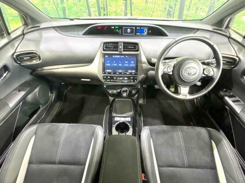 PRIUS PHV
