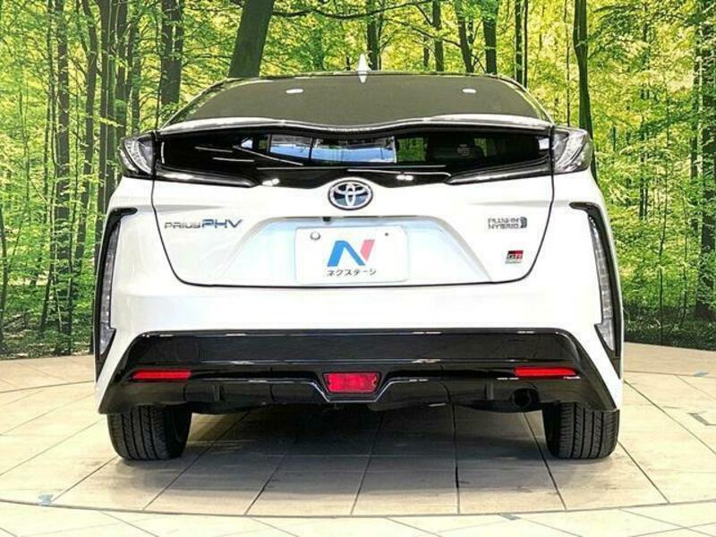 PRIUS PHV
