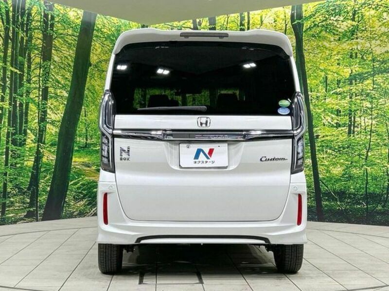 N BOX CUSTOM