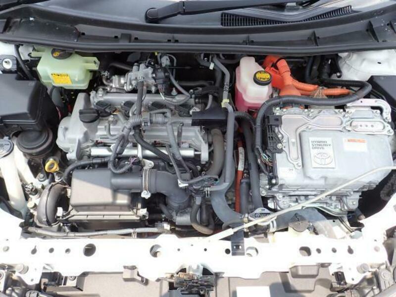 COROLLA AXIO