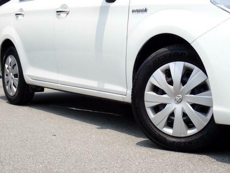 COROLLA AXIO
