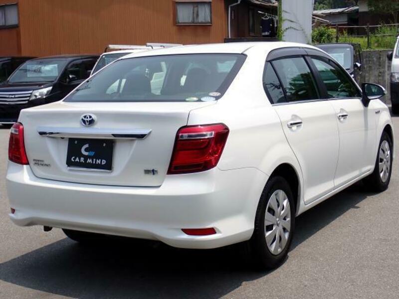 COROLLA AXIO
