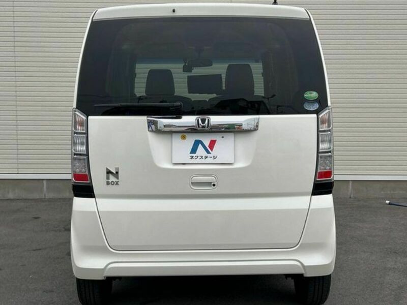 N BOX