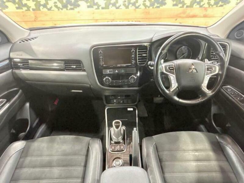 OUTLANDER PHEV