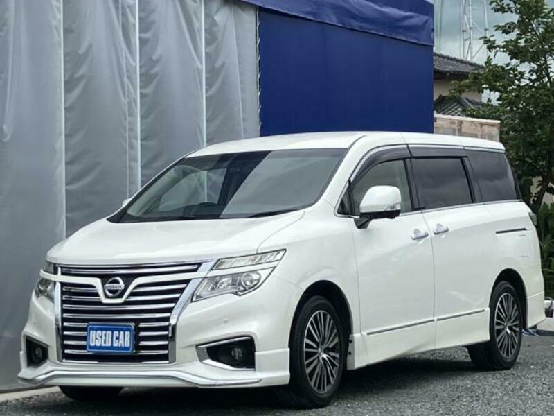 NISSAN ELGRAND