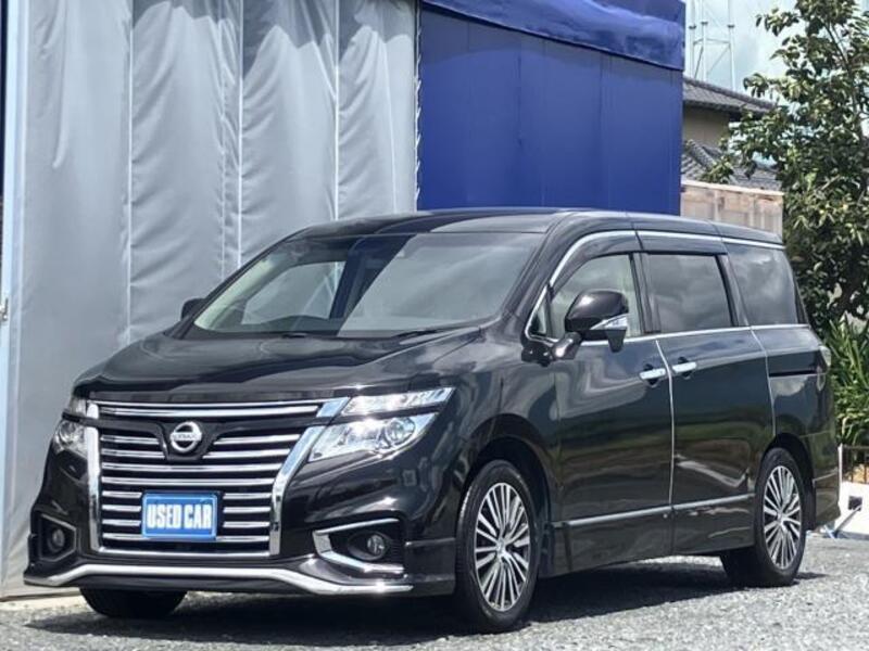 NISSAN ELGRAND
