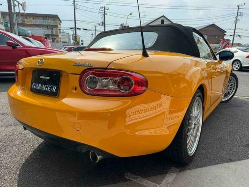 ROADSTER