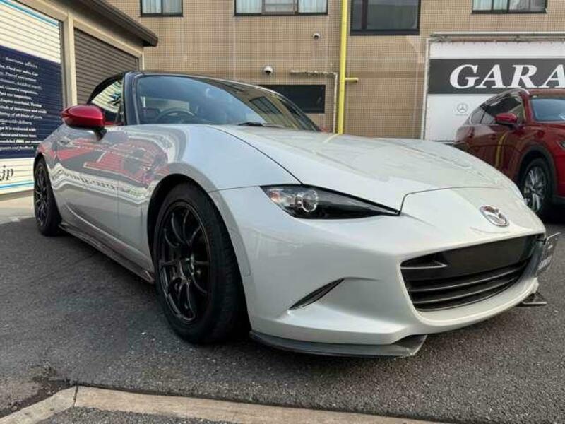 ROADSTER