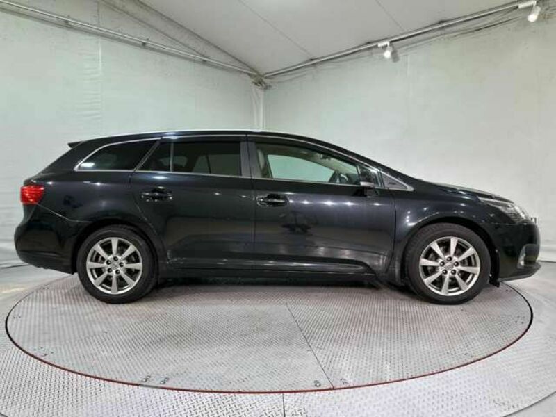 AVENSIS WAGON