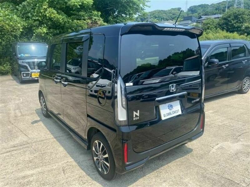 N BOX CUSTOM