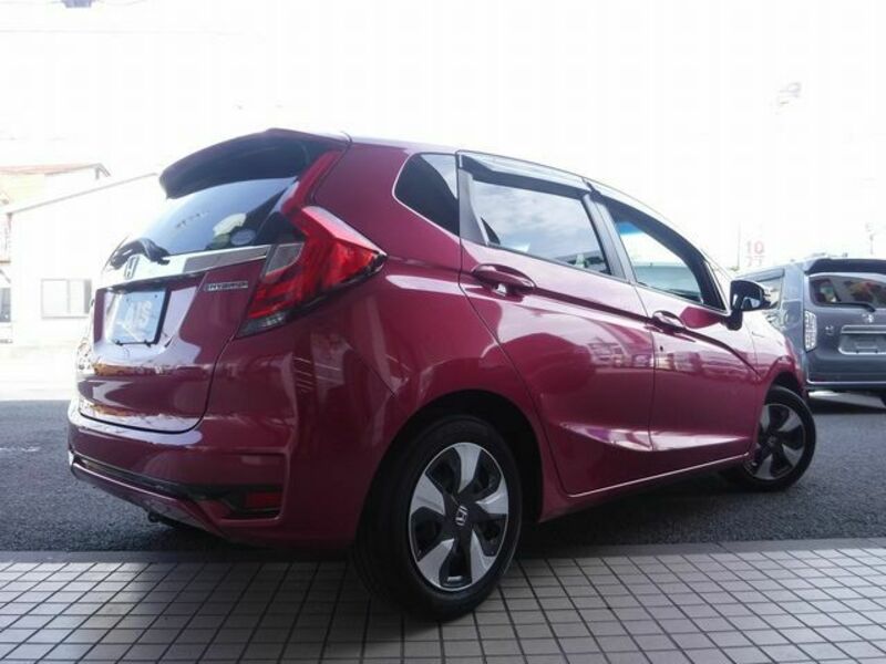 FIT HYBRID
