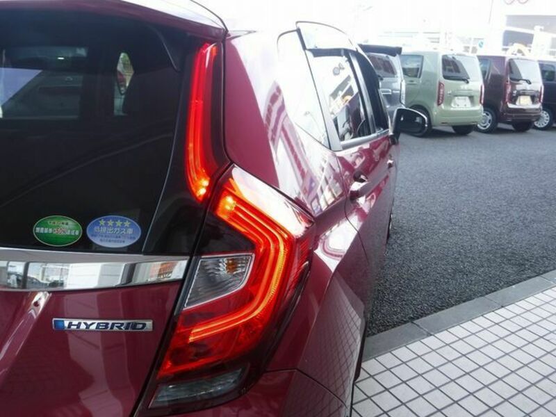 FIT HYBRID