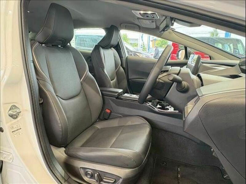 PRIUS PHV