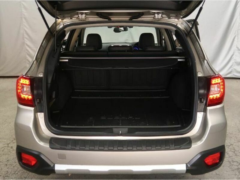 LEGACY OUTBACK