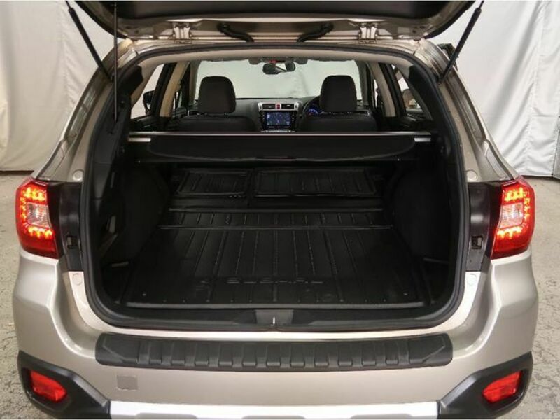 LEGACY OUTBACK