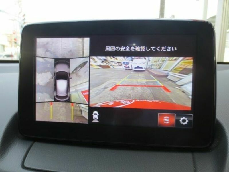 MAZDA2