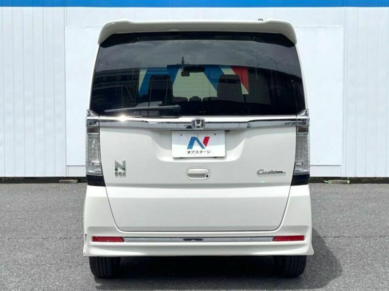 N BOX CUSTOM