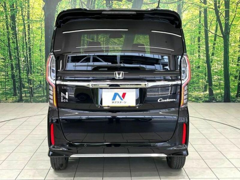 N BOX CUSTOM