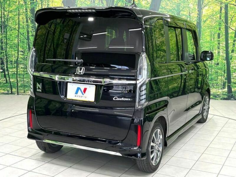 N BOX CUSTOM
