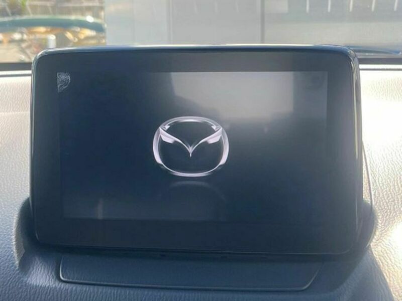 MAZDA2