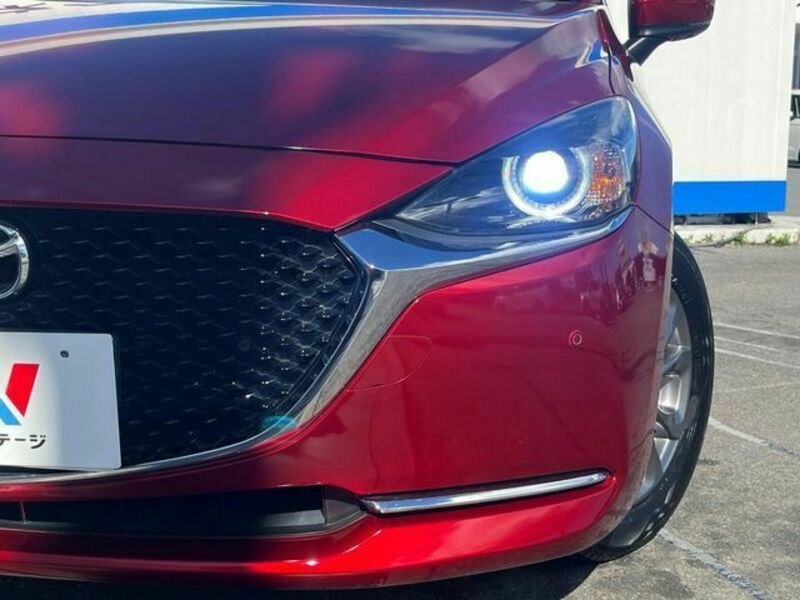 MAZDA2