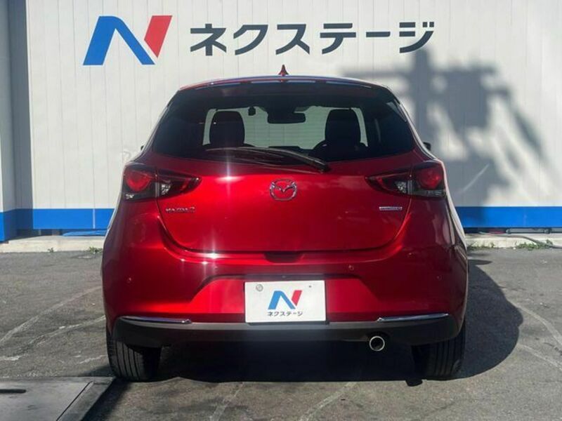 MAZDA2