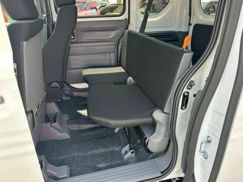 N-VAN