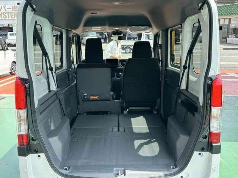 N-VAN