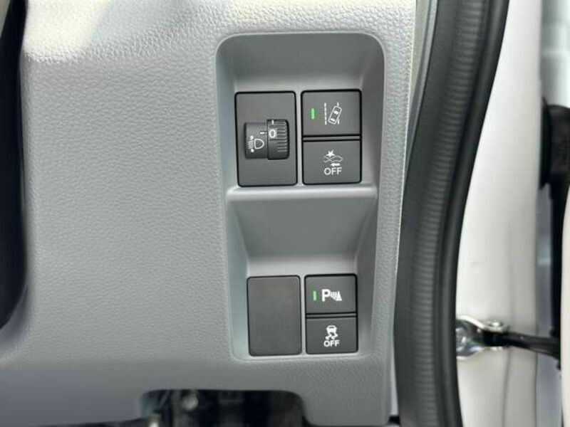 N-VAN