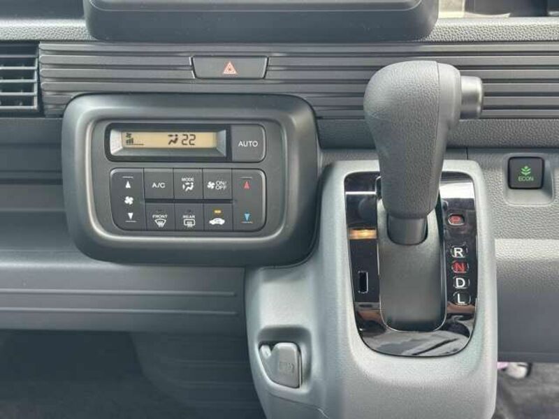N-VAN