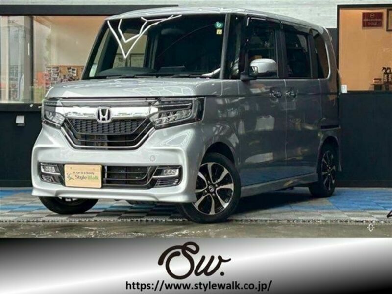 HONDA N BOX CUSTOM