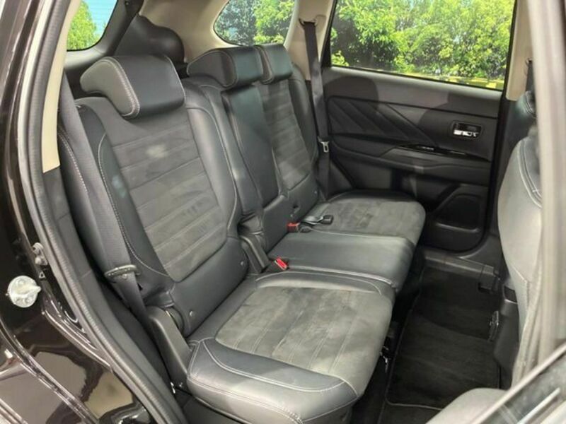 OUTLANDER PHEV