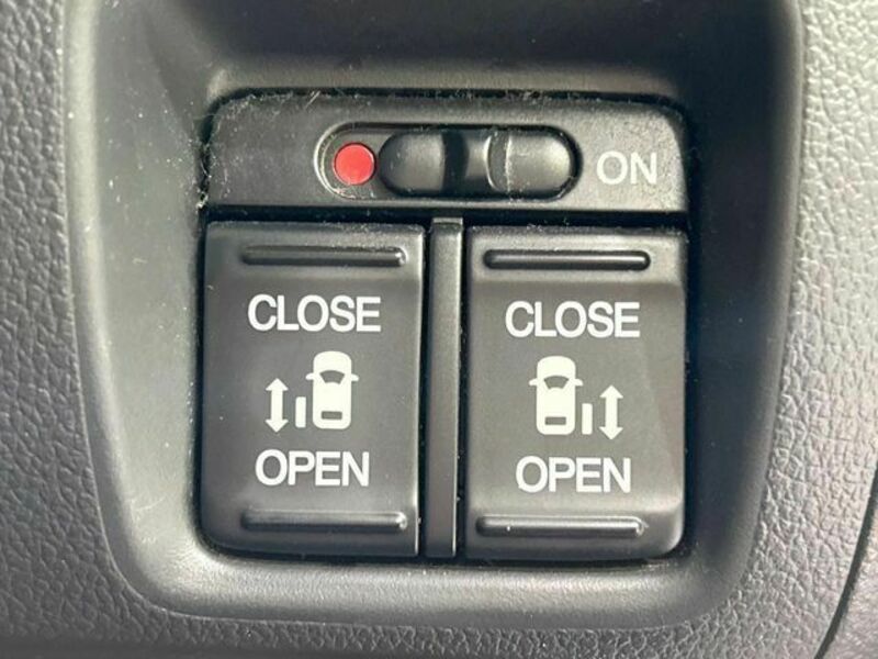 N BOX
