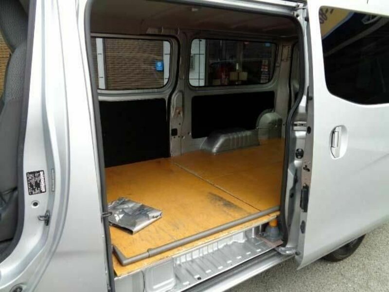 NV350 CARAVAN
