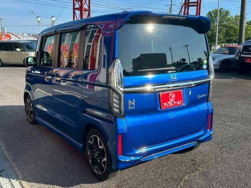 N BOX CUSTOM