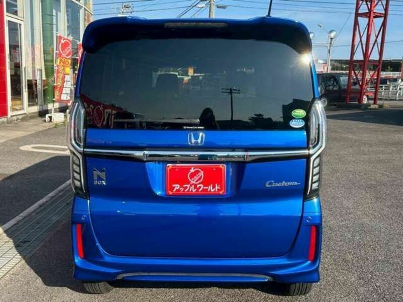 N BOX CUSTOM