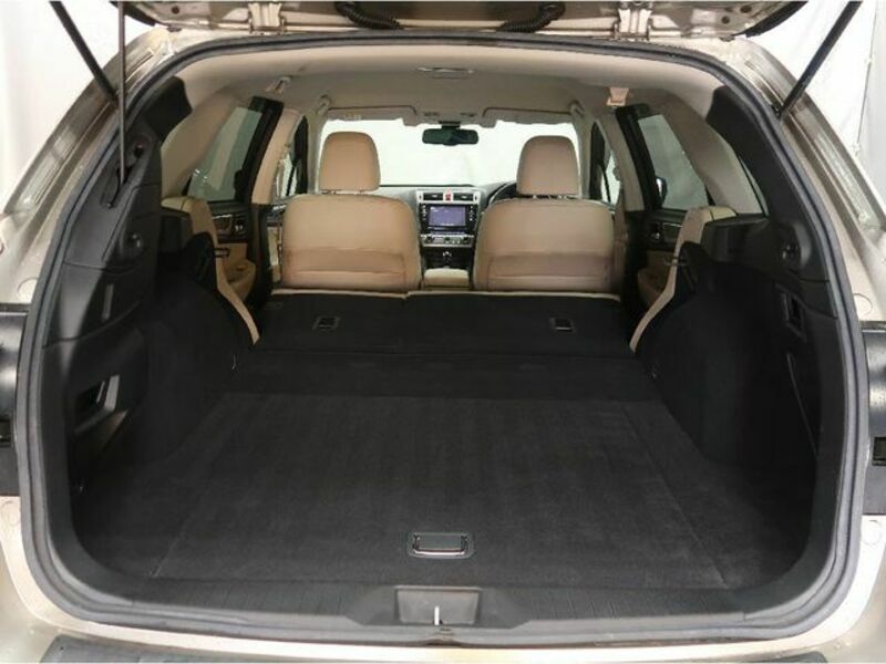 LEGACY OUTBACK