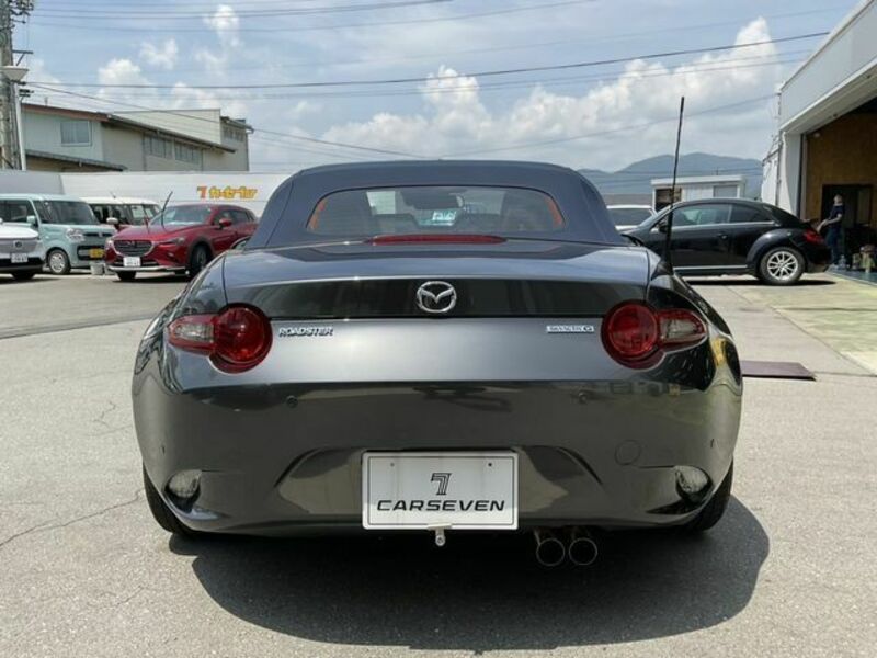 ROADSTER