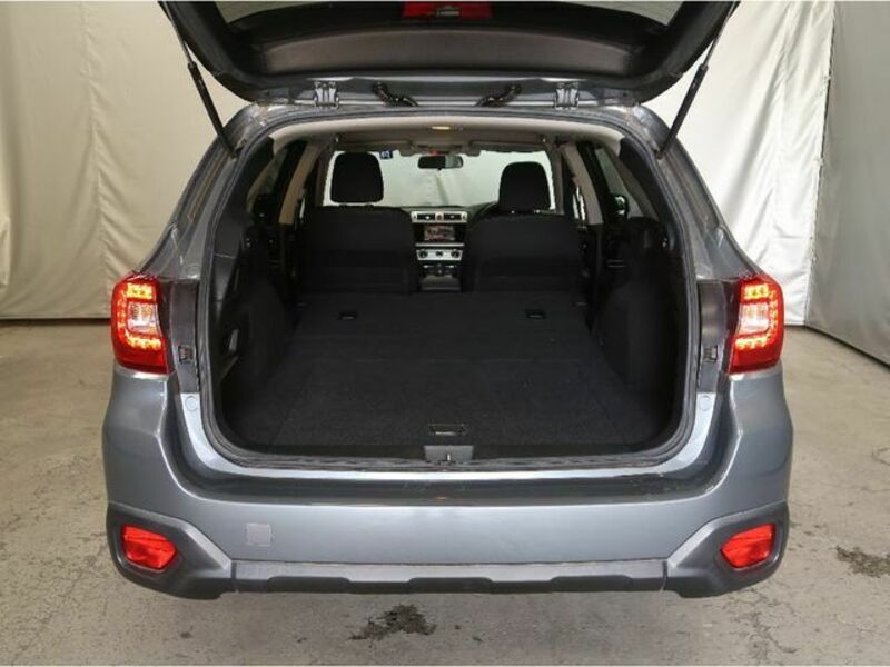 LEGACY OUTBACK
