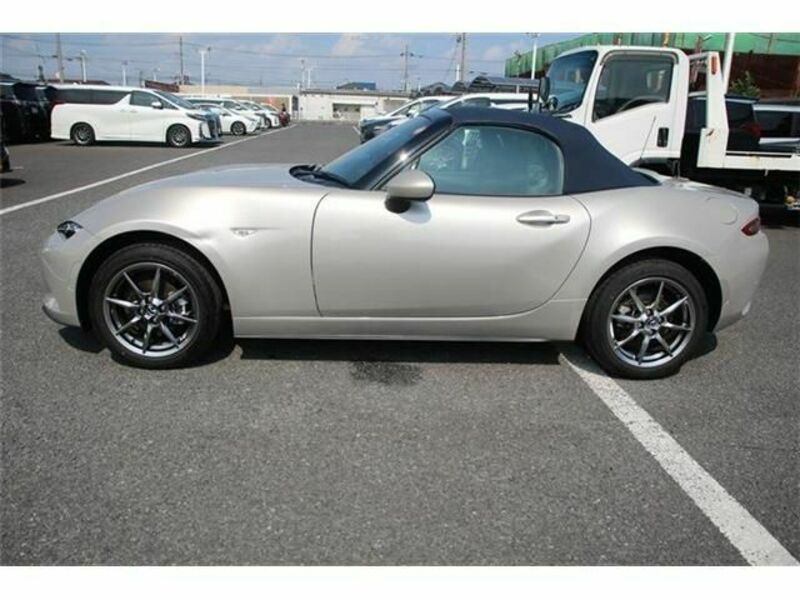 ROADSTER