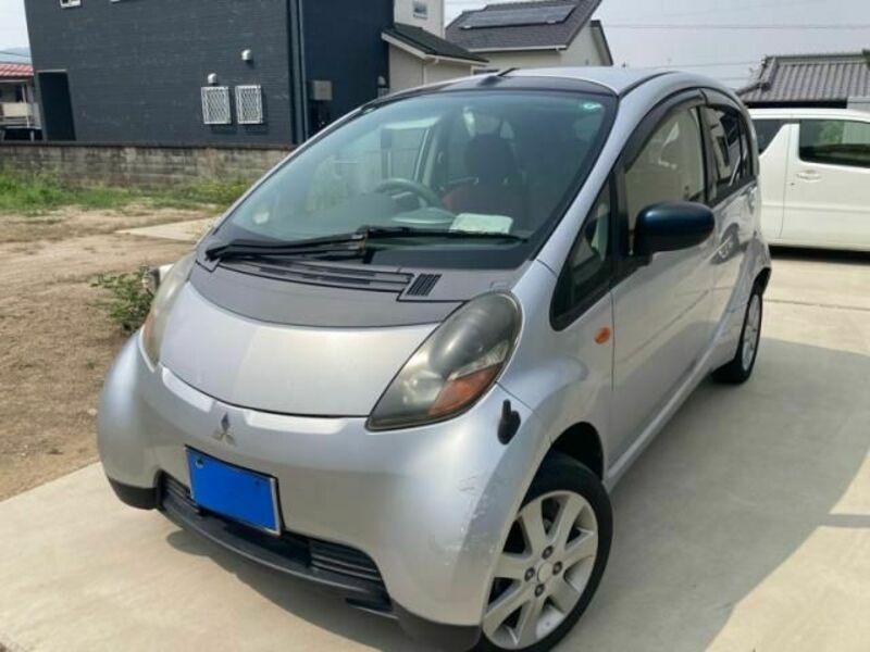 MITSUBISHI I