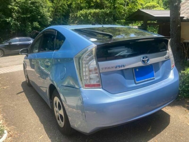PRIUS PHV