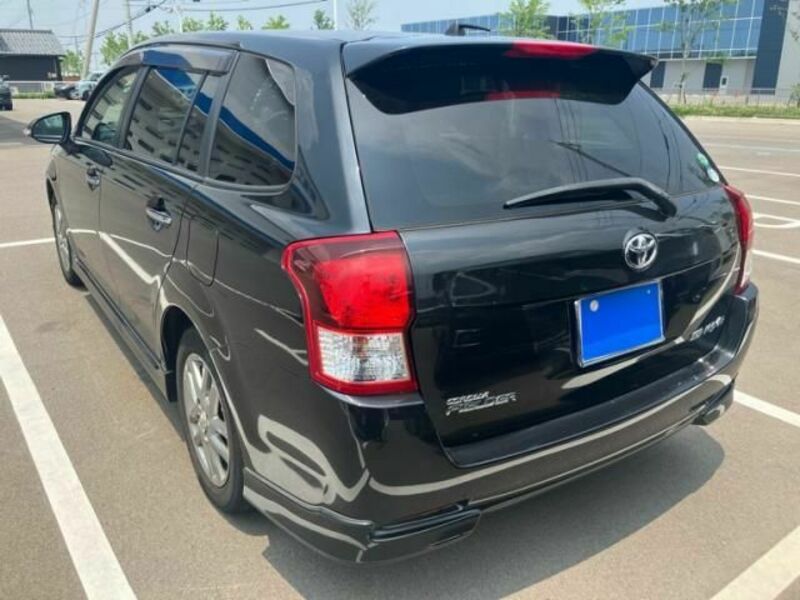 COROLLA FIELDER